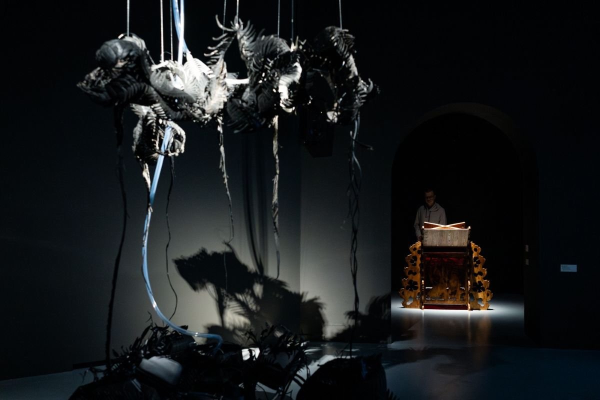 Zamknięte ogrody samotności