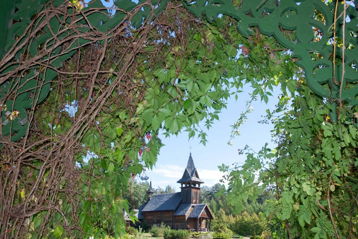 Translokacje świątyń w Polsce