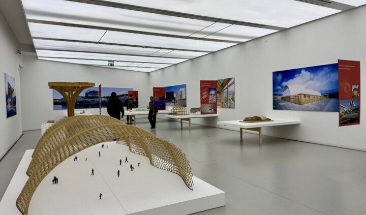 Shigeru Ban. Architektura i działania społeczne