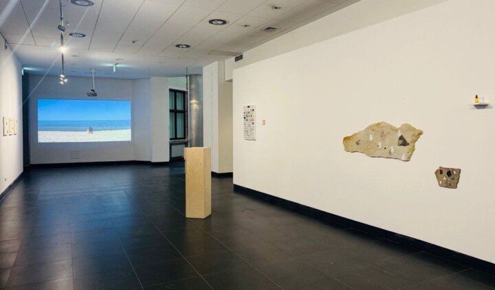 {srocze pióro, szkło morskie, klucz, …, ∞}. Magdalena Tryba