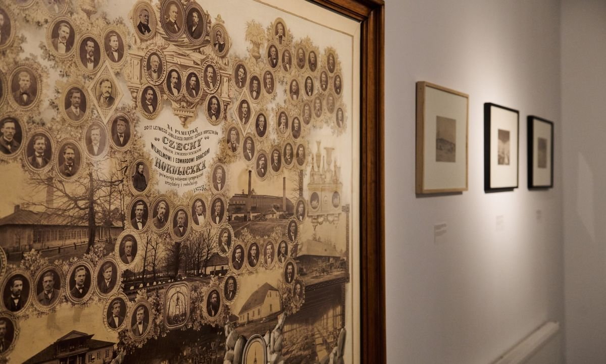 Na pamiątkę… Tableaux fotograficzne Konrada Brandla i Jadwigi Golcz